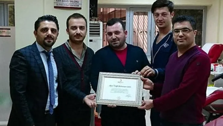 Kızılay'da kan bağışı duyarlılığına teşekkür