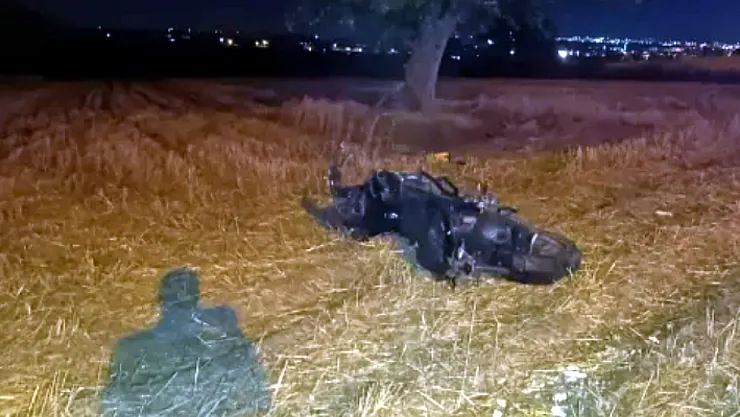 Kontrolden Çıkan Motosiklet Tarlaya Devrildi!