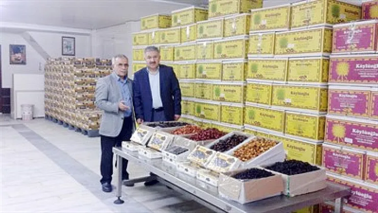 Köylüoğlu'ndan TSK'ya aile boyu bağış