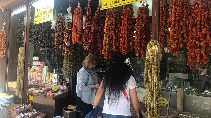 Kuru Meyve Ve Sebzeye Her Mevsim Talep Var