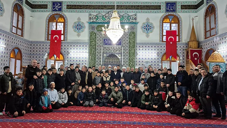 Kütahya Ahteri İmam Hatip Ortaokulu Öğrencileri Sabah Namazında Buluştu