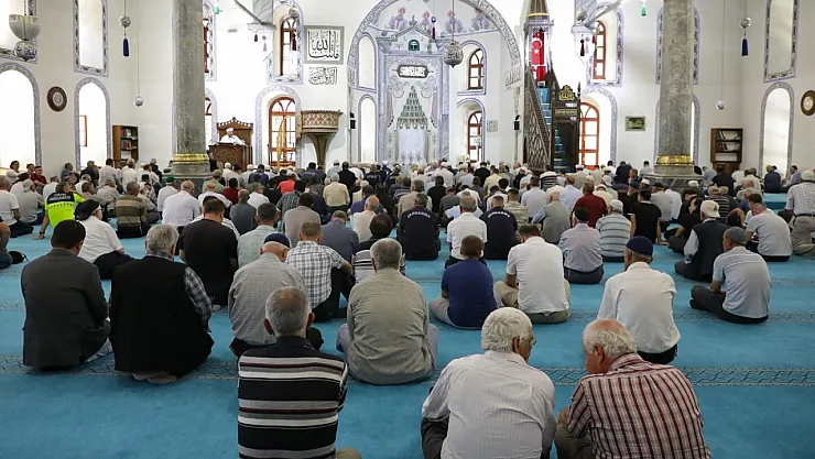 Kütahya'da 15 Temmuz Şehitleri İçin Mevlid Programı Düzenlendi