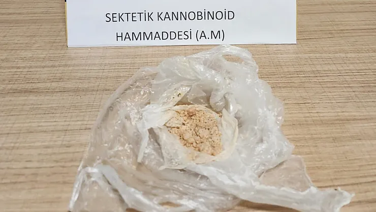 Kütahya'da 23,68 Gram Bonzai Hammaddesiyle Yakalanan Şüpheli Tutuklandı
