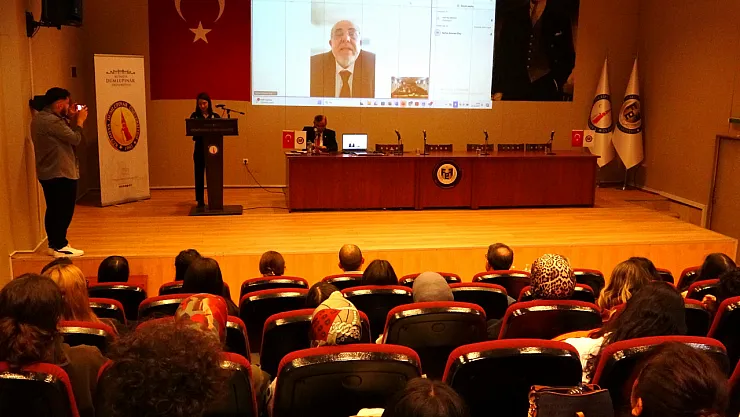 Kütahya'da 'Kimlik, Göç Ve Sosyal Sorunlar' Sosyoloji Sempozyumunda Ele Alındı