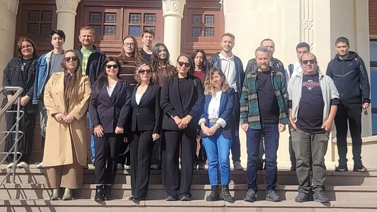 Kütahya'da 'Roma Dönemi Şehirciliğinde Anadolu'da Tiyatro Ve Stadion İlişkisi' Konulu Konferans