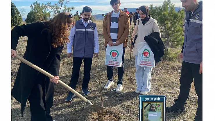 Kütahya'da Şehit Çocukları İçin Fidan Dikim Etkinliği