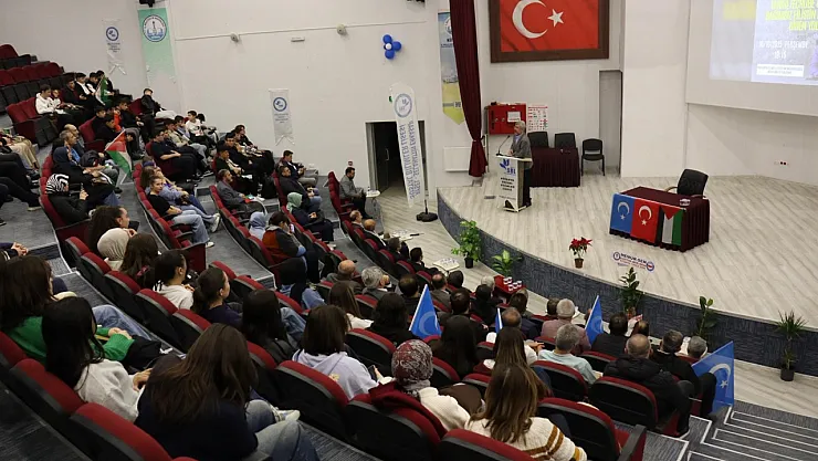 Kütahya'da 'Tarihi Tecrübe Işığında Bağımsız Filistin Devletine Giden Yol' Konuşuldu
