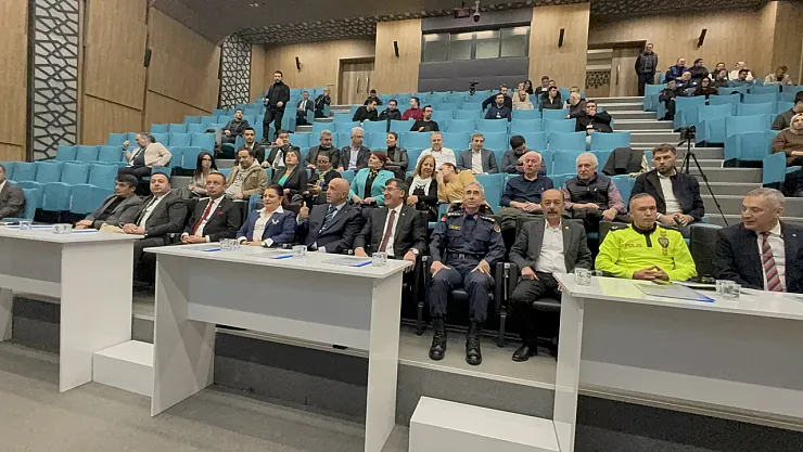 Kütahya'da Ulaşımda Yaşanan Sıkıntıların Çözümü İçin Çalıştay Düzenlendi