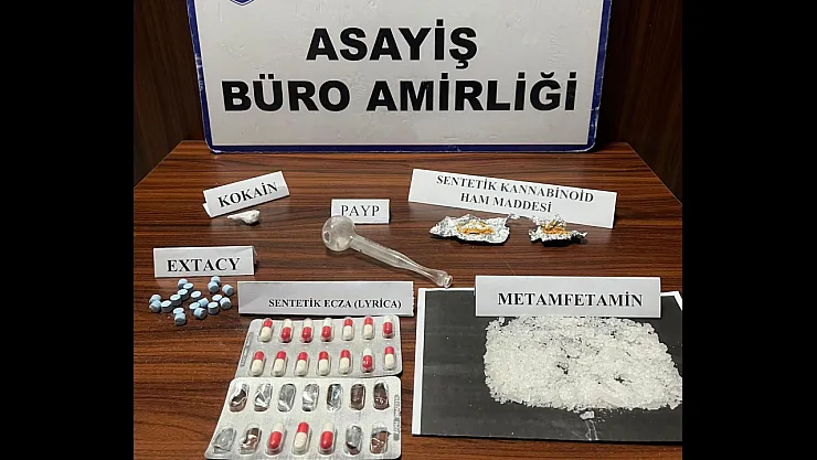 Kütahya'da Uyuşturucu Ticareti Yapan 2 Şüpheli Tutuklandı