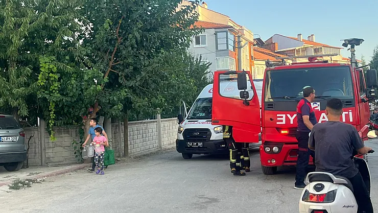 Kütahya'da Yangın İhbarına Giden Ekipler Mangalla Karşılaştı