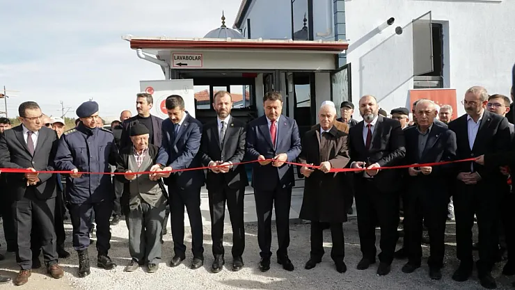 Kütahya'da Yapımı Tamamlanan Sefa Merve Camii İbadete Açıldı