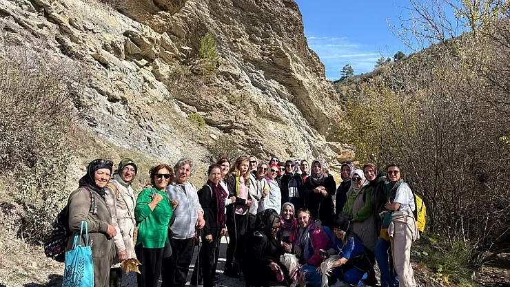 Kütahya'nın Kumarı Mahallesi'nde Doğa Yürüyüşü