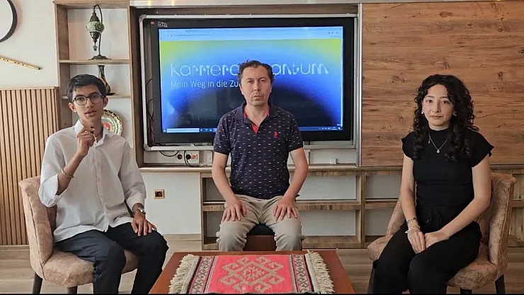 Kütahya Sosyal Bilimler Lisesi Öğrencileri Sofya'daki 'Kariyer Quantum' Kampına Davet Edildi