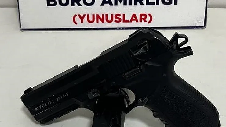 Kütahya'da bir kişinin üzerinde ruhsatsız tabanca ele geçirildi