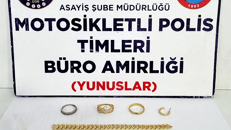 Kütahya'da durdurulan araçta çalıntı ziynet eşyası ve narkotik madde ele geçirildi