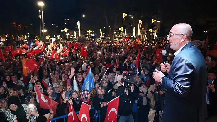 Kütahya’da Recep Tayyip Erdoğan coşkusu meydanlara sığmadı
