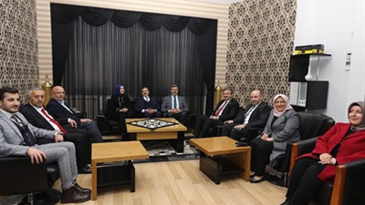 “Makamlar değişir farklı görevler gelir”