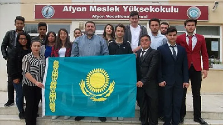 Malik Otarbayev: 'Gelinin yüzünü ilk kim açarsa o sıcak gelir'