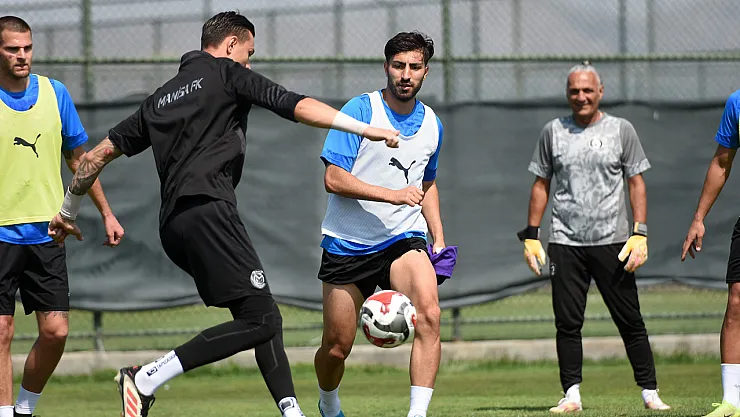 Manisa FK'nın Afyonkarahisar Kampı Devam Ediyor