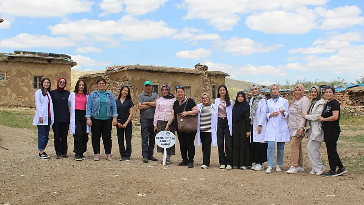 Masterchef'in Yıldızı Ayşe Ekiz, Öğrenciler İle Bir Arada