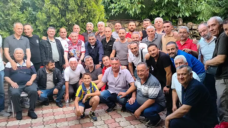 Masterler Derneği Üyeleri Dostluk Maçı Sonrası Gönüllerince Eğlendi