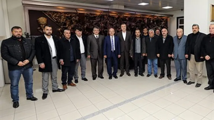 'Mehmet Zeybek'in yanında, partimizin hizmetinde olacağım'