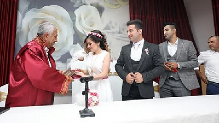 Mehmetçik'ten nikah sürprizi – Kocatepe Gazetesi