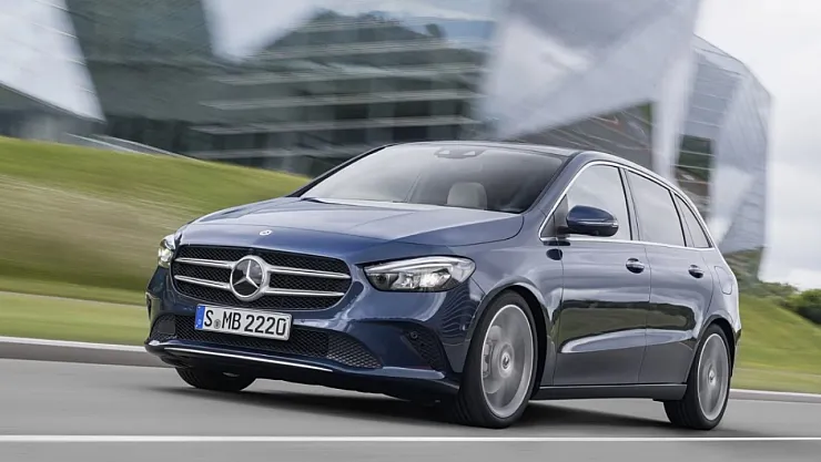 Mercedes-Benz Yeni Bir Döneme Adım Atıyor