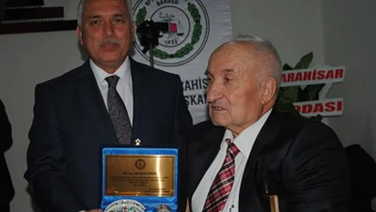 Meslek duayenlerine plaket – Kocatepe Gazetesi