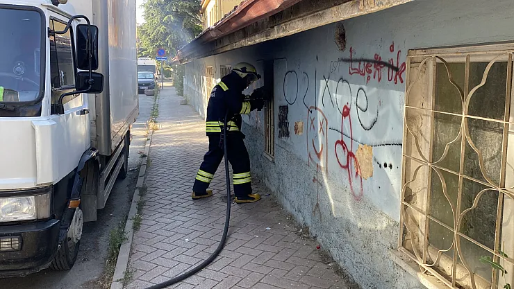 Metruk Okulda Yangın Paniği