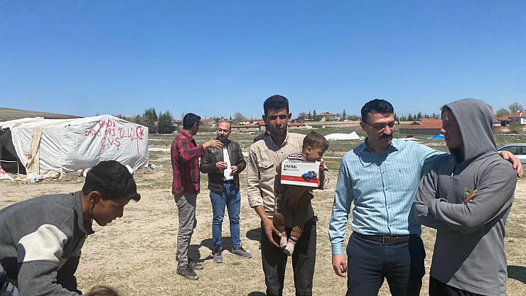 Mevsimlik İşçiler Emirdağ'a Gelmeye Başladı