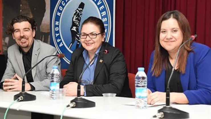 Milli Egemenlik paneli düzenledi – Kocatepe Gazetesi