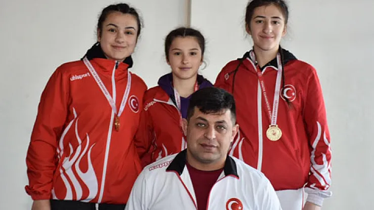 Milli Güreşçiler kampta
