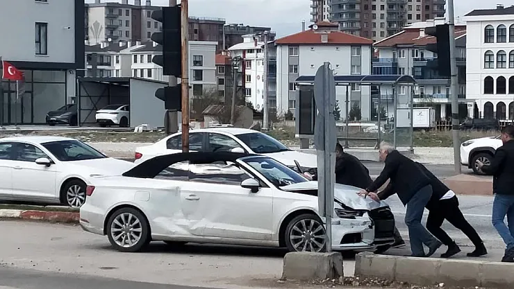 Milyonluk Araçta Büyük Hasar!
