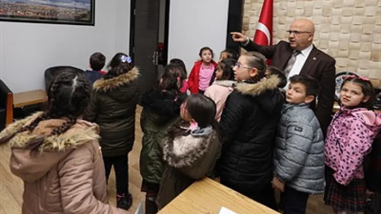 Minik öğrencilerden Çoban’a ziyaret – Kocatepe Gazetesi