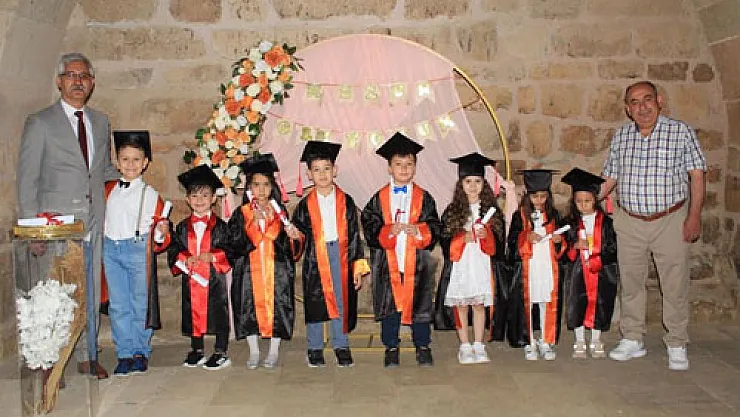 Minikler Döğer kervansarayında diploma aldı