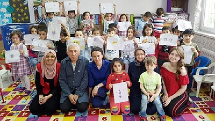 Minikler ebru yaptı – Kocatepe Gazetesi