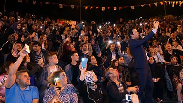 Mithat Körler coşturdu – Kocatepe Gazetesi