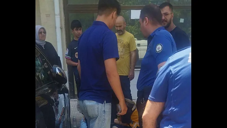 Motosiklet İle Otomobilin Çarpıştı, 1 Kişi Yaralandı