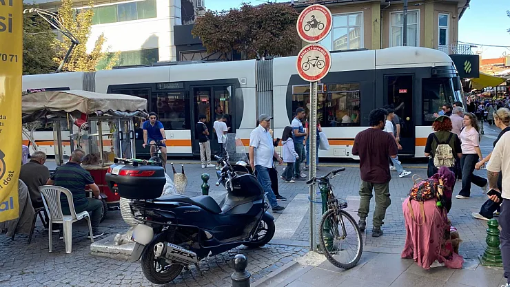 'Motosiklet Ve Bisiklet Giremez' Levhaları Dikkate Alınmıyor