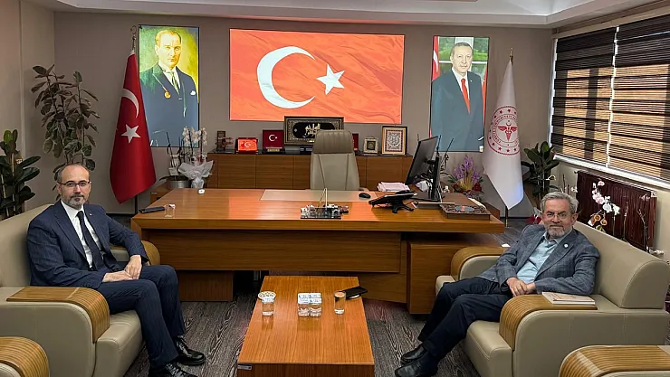 Müdür Öztürk'e, Bilim İnsanından Ziyaret