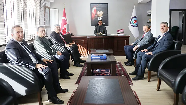Müdür Sünnetci, İlçelerle Tek Tek İlgileniyor