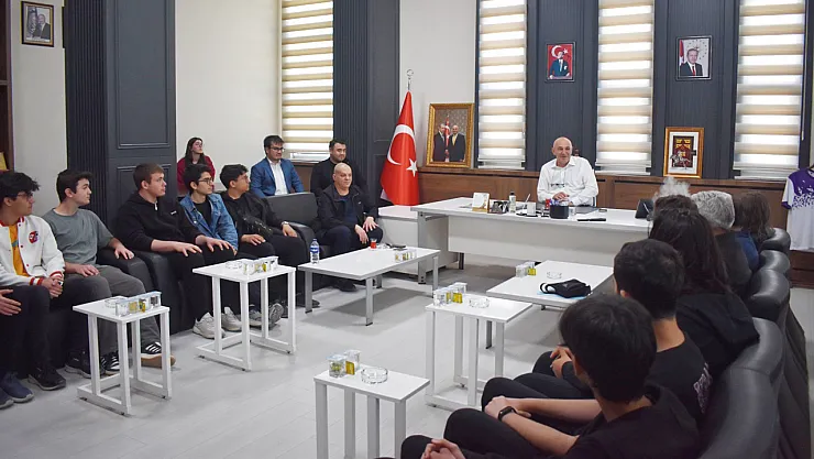 Mühsürler, Gençlere Kendi Kariyer Yolculuğunu Anlattı