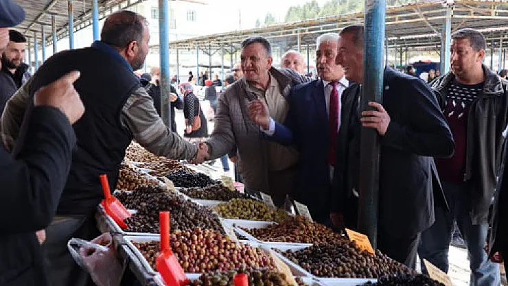 'Mülteciler, işinizi elinizden alamayacak'