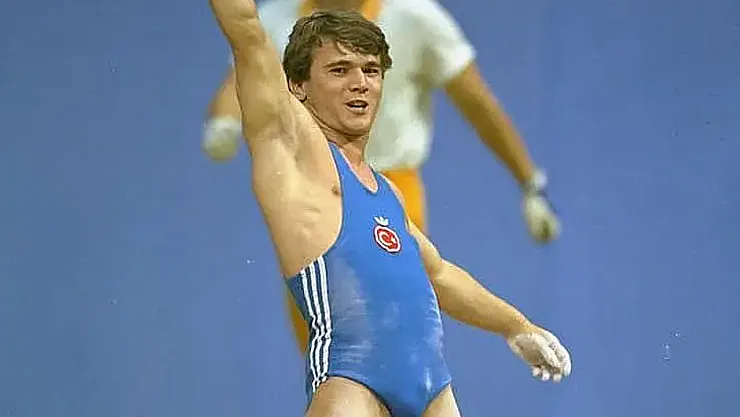 Naim Süleymanoğlu Toplam Kaç Rekor Kırdı?