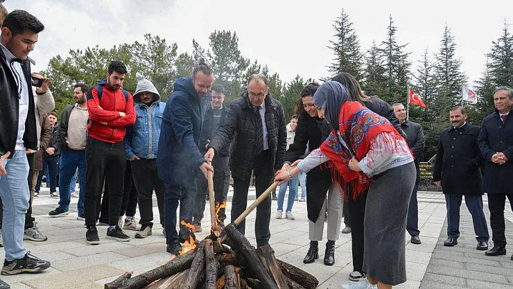 'Nevruz Bayramı' Coşkuyla Kutlandı
