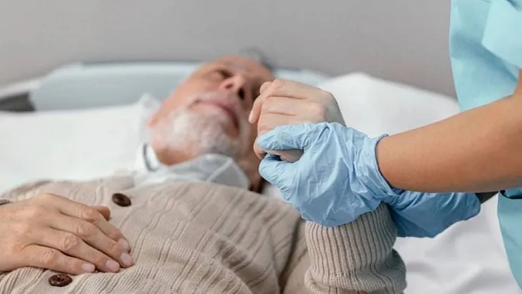 Nöroloji Ana Bilim Dalı Başkanı Demiral: İnme Riski Yüzde 80 Azaltılabilir