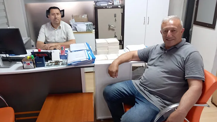 Nüfus Müdüründen Şiir Kitabı Sürprizi: 'Gittiğin Günden Beri' Raflarda