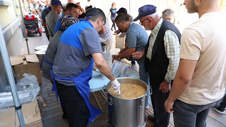 Odunpazarı Belediyesi'nden Muharrem Ayı'nda Aşure İkramı