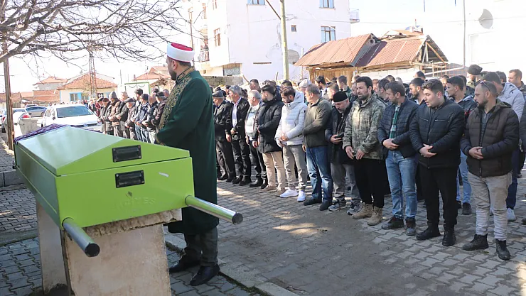 Oğlu Tarafından Öldürülmüştü… Yakınları Fenalık Geçirdi